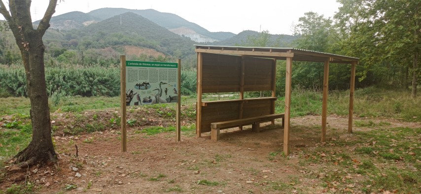 Construcció d’aguaits per a l’observació de fauna (la Llagosta, el Vallès Oriental)