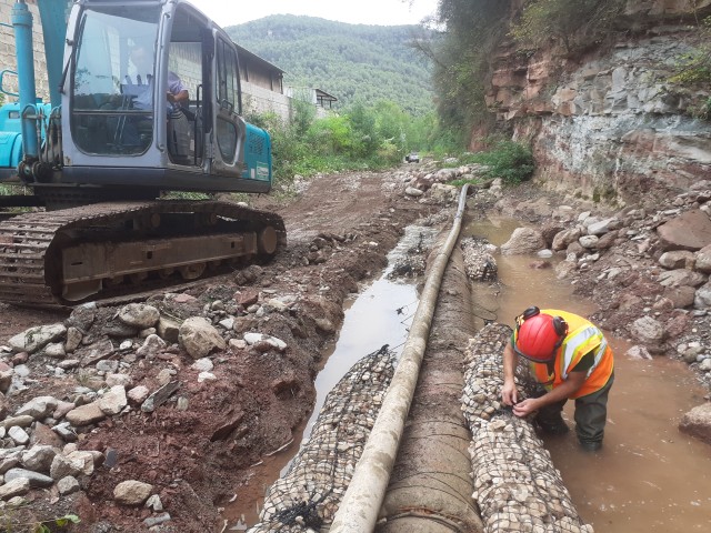 Protecció de col·lectors i zones de serveis erosionades pels aiguats